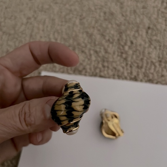 Vintage Edwin Pearl Clip Earrings